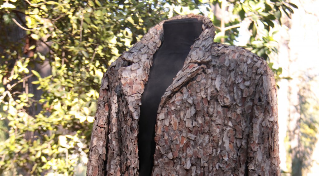 Abric I, 2007 Corteza de pino 120x60x60cm. Imagen cedida por Florentina Sanchez.