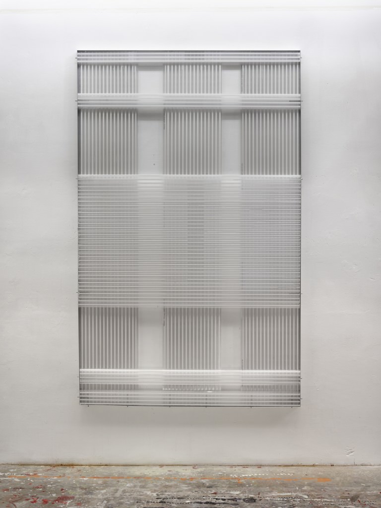 María Aranguren, "Título XCIV", Policarbonato celular, 240 x 150 cm. Año 2012. Imagen cortesía de Galería Astarté.