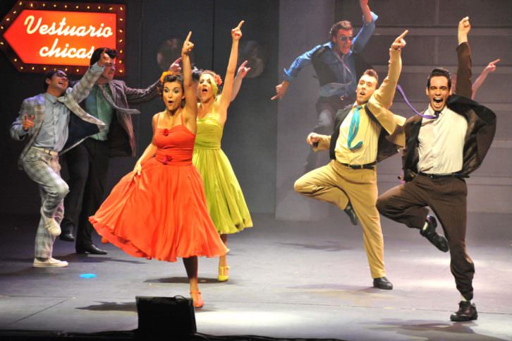 Uno de los momentos del musical Grease. Imagen cortesía de Teatro Olympia.