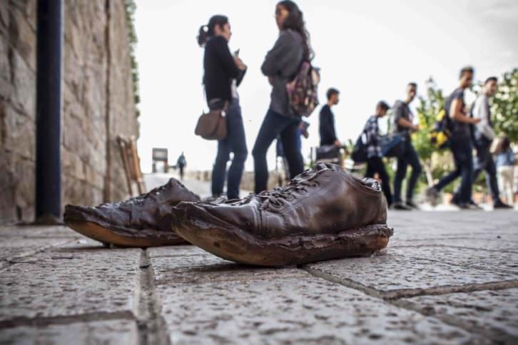 'Ex-Tudiant', de Rosana Ortí para Art Públic / Universitat Pública, en el Campus dels Tarongers. Fotografía: Miguel Lorenzo.