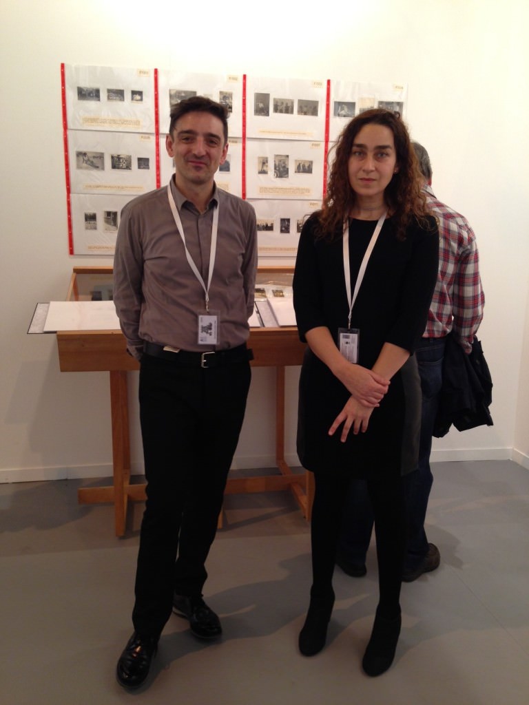 Mira Bernabeu y Miriam Lozano, de Espai Visor, en Arco. Imagen cortesía de la galería.