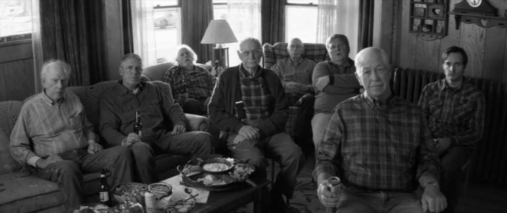 La familia abducida por la televisión en Nebraska (Alexander Payne, 2013).