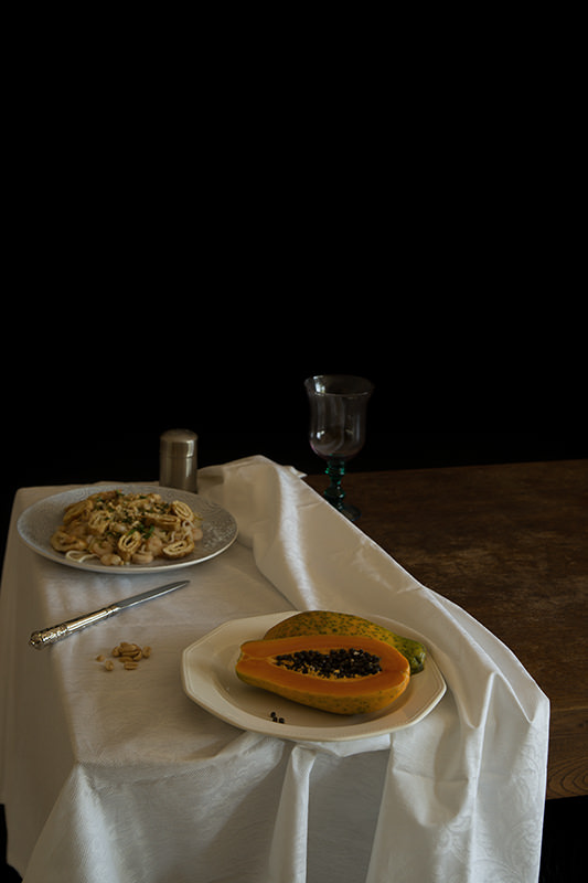 Vanessa Colareta, "Still Life: Story Behind" (Naturaleza Muerta. Fotografía). Imagen cortesía de la artista.