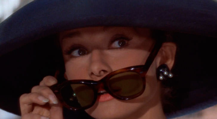 Audrey Hepburn en 'Desayunos con diamantes' de Blake Edwards, en 'Libro de cine para regalar' de Michi Huerta.