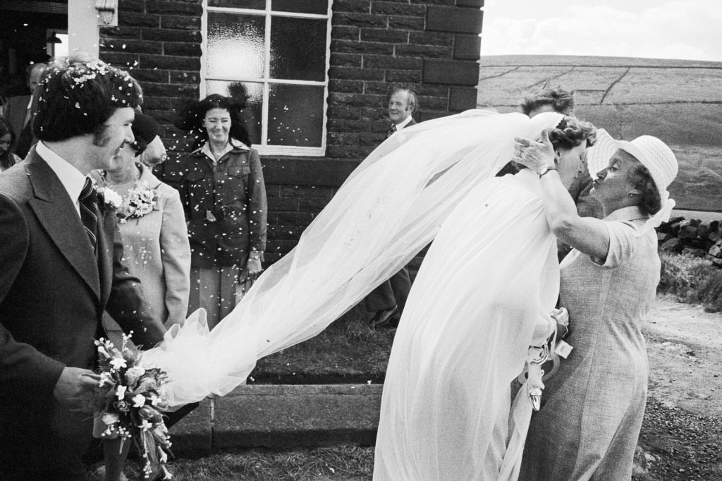 Boda, capilla metodista de Crimsworth Dean. 1975-1980. © Martin Parr / Magnum Photos 