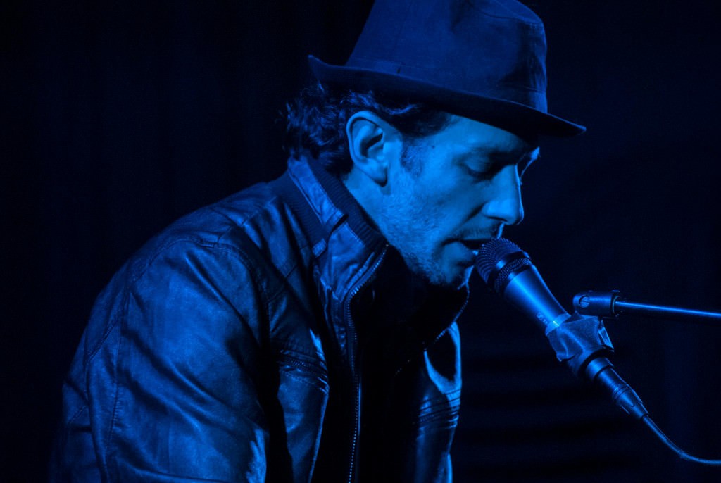 Tito Rivas (fotografía blue). Imagen cortesía de Llorenç Barber.