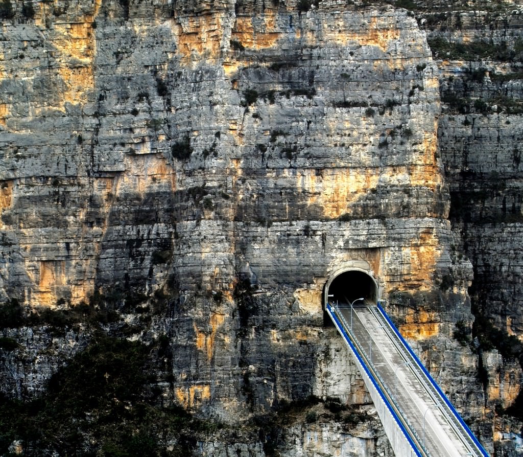 Joaquín Bérchez, "Miscelánea Geográfica" (fotografía). Imagen cortesía del Colegio Mayor Rector Peset. 