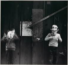Ralph Eugene Meatyard. The Family Album of Lucybelle Crater. Asheville: The Jargon Society. 1974. 08