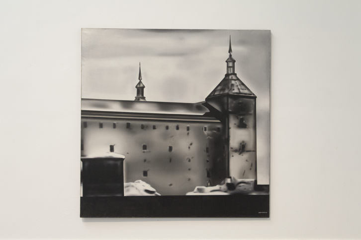 Equipo Realidad. Vista del Alcazar de Toledo, 1974. Oleo sobre lienzo. 200 x 200 cm. Foto: Nacho. Imagen cortesía de Galería Punto.