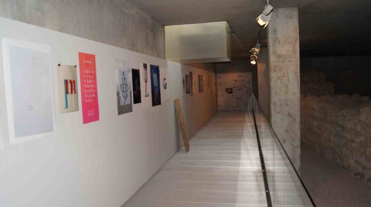 Exposición 'Tipos característicos' que se exhibe en la Sala de la Muralla del MuVIM. Imagen cortesía del MuVIM de la Diputación de Valencia.