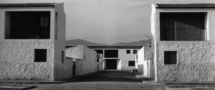 Kindel, Poblado de colonización de san Isidro de Albatera, de José Luis Fernández del Amo (Alicante, 1956)