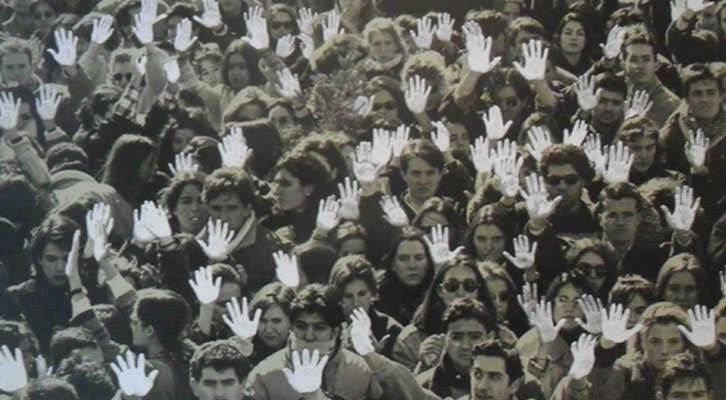 Detalle de una de las fotografías incluida en la exposición 'Mestres de ciutadania' en La Nau de la Universitat de València. 