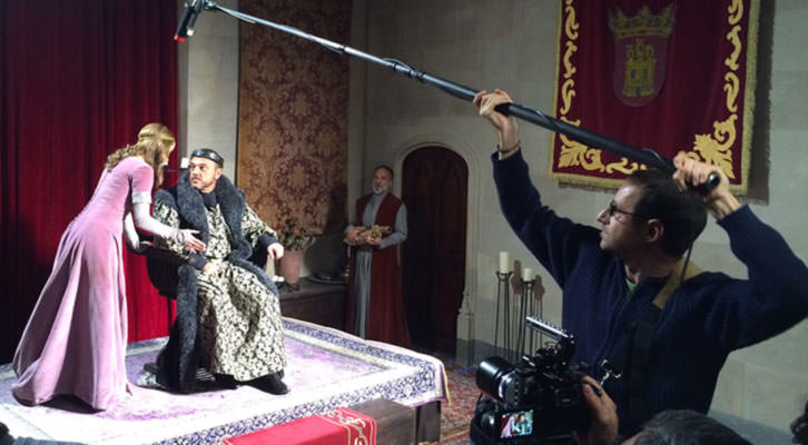 Un momento del rodaje en el Castillo de Benisanó de la obra 'Matar al rey', de Arden. Imagen cortesía de la compañía. 