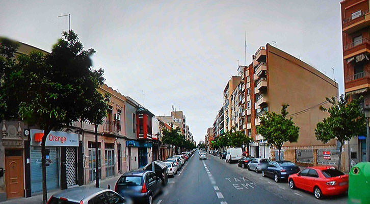 Obra de Sergio Luna y Yasmina Morán para Proyecto 3CMCV sobre La ventana indiscreta en el Centro del Carmen.