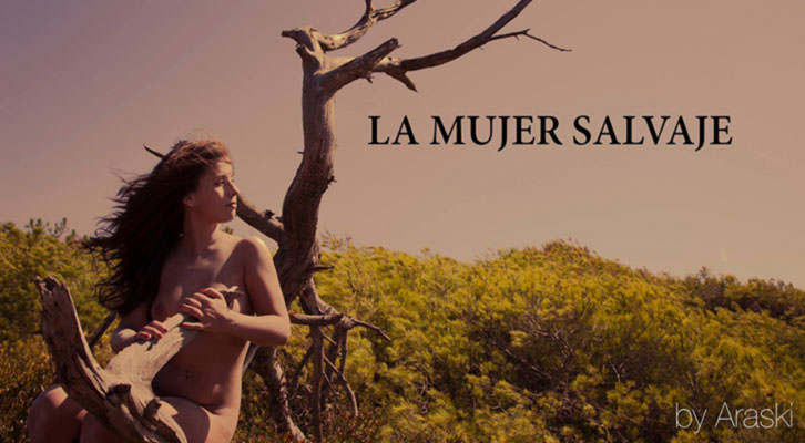 Imagen de la exposición La mujer salvaje, de Araski, en Labelle Coffee.