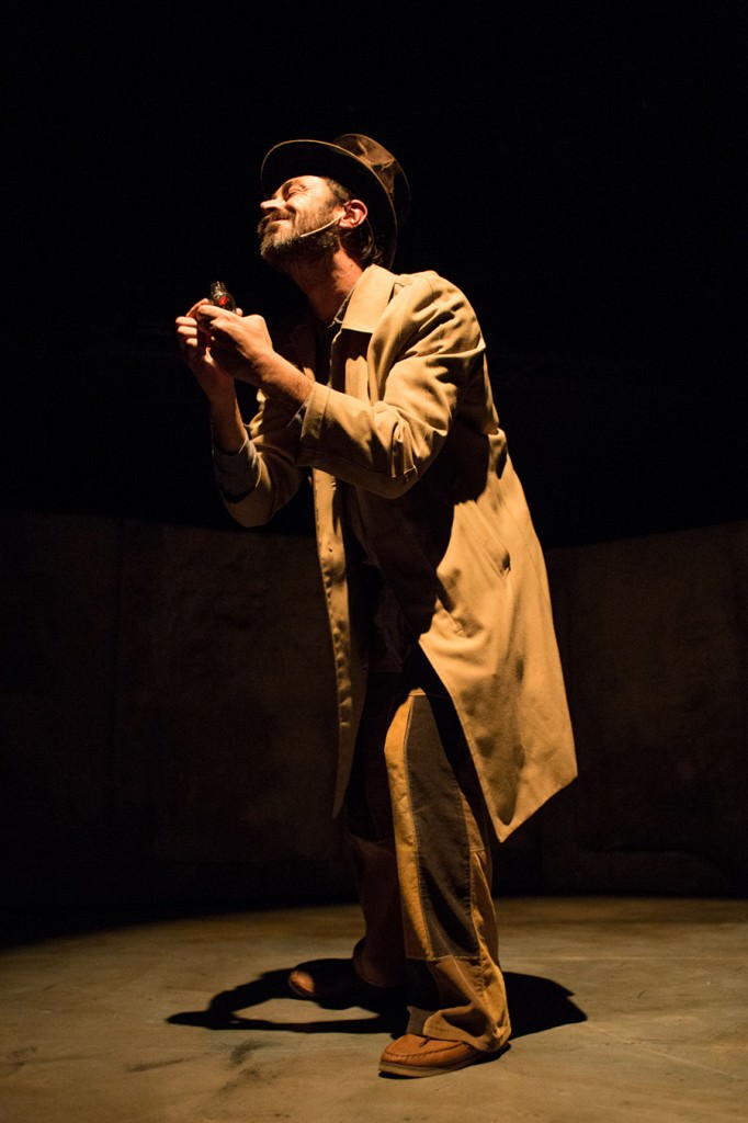 Una escena de 'El cazador de vientos', de Toñi Forascepi, en Sala Off. Fotografía: Cecilia Cristolovean. 