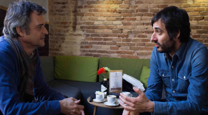 Vicente Martínez, a la derecha, junto a Vicente Chambó, en un momento de los Desayunos Makma de Lotelito. Fotografía: Gala Font de Mora.