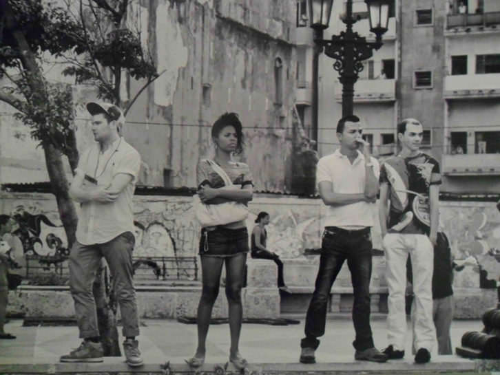 Fotografía de Flor Mayoral en la exposición 'Entre dos aguas: La Habana-Miami-Valencia'. Centro del Carmen. 