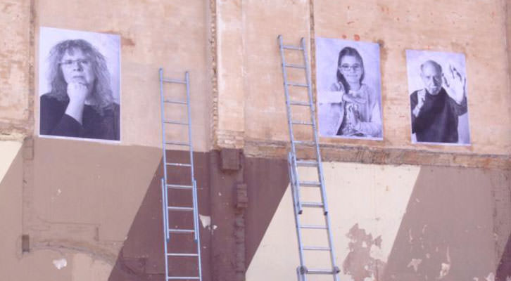 Instalación urbana de JR en el Cabanyal, a partir de fotografías de Rosi Moreno. Plataforma Salvem el Cabanyal. 