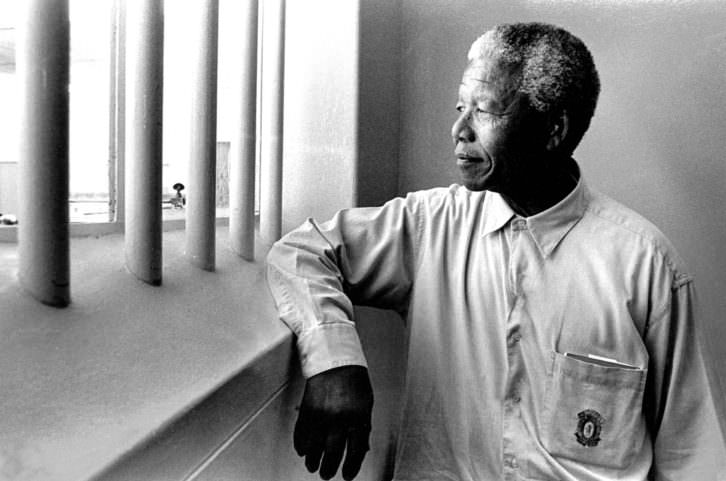 Mandela en prisión, fotografía de Jürgen Schadeberg, en Railowsky. Imagen cortesía de PhotOn Festival.