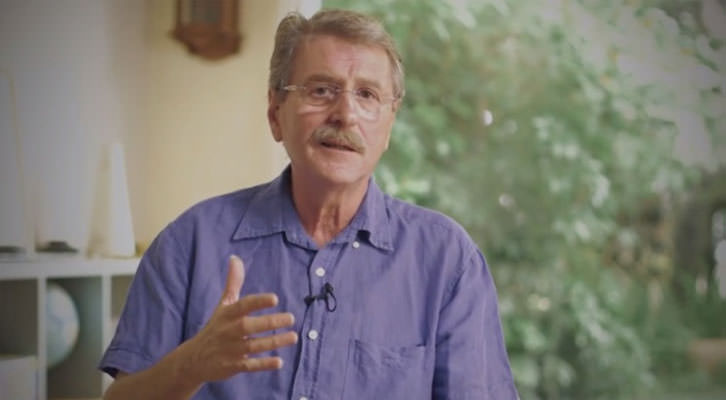 Vicent Torrent, uno de los fundadores de Al Tall, en un fotograma del documental de Josep Pitarch. 