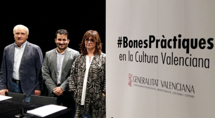 Albert Girona, Vicent Marzà y Carmen Amoraga, en la presentación del Código de Buenas Prácticas. Imagen cortesía de Generalitat Valenciana.