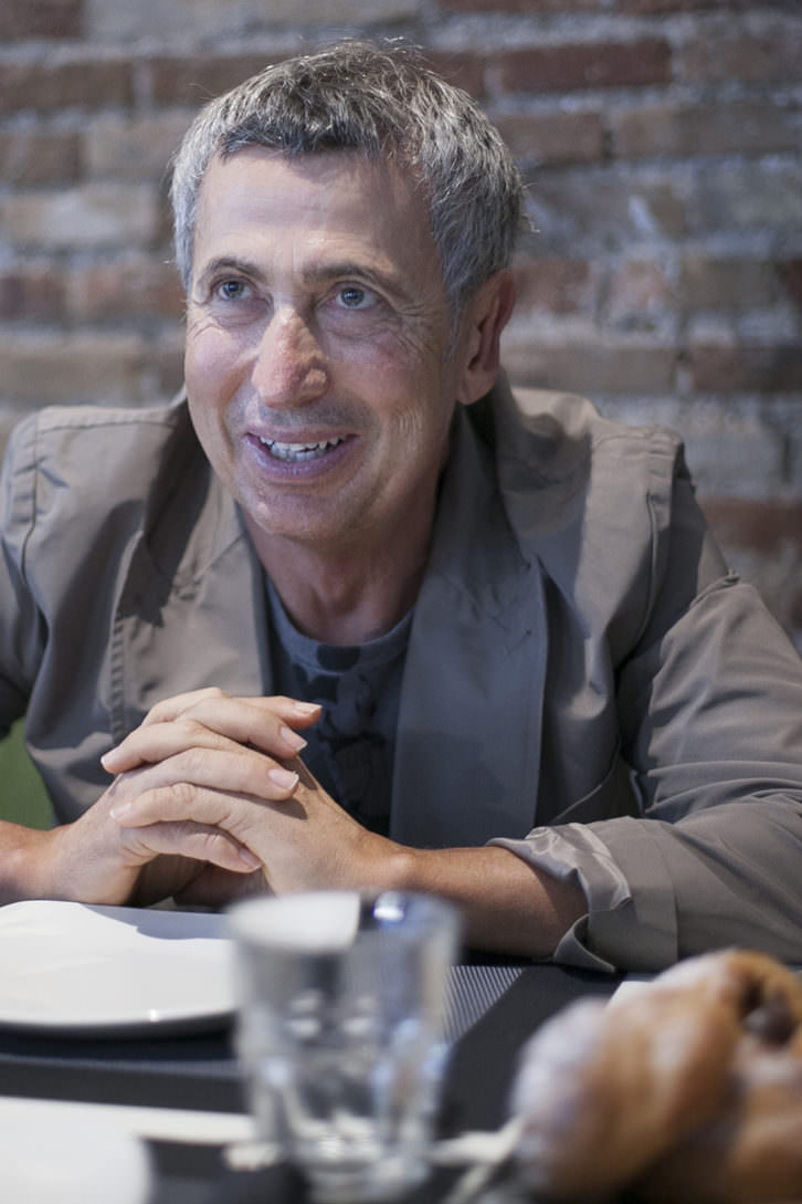 Enrique Rubio, en un momento de los Desayunos Makma en Lotelito. Fotografía: Fernando Ruiz. 