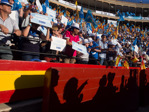 Mitin del PP en la Plaza de Toros de Valencia en mayo de 2015. Fotografía: Gala Font de Mora.