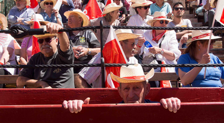 Mitin del PSOE en la Plaza de Toros de Valencia en mayo de 2015.
