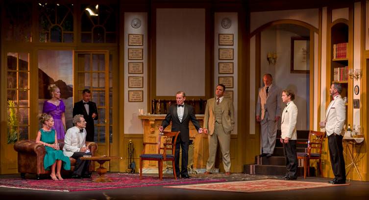 Escena de 10 Negritos. Imagen cortesía de Teatro Olympia. 