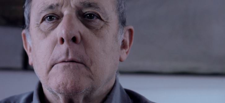 Emilio Gutiérrez Caba en el cortometraje 'Nunca te olvidaré', de Víctor Devesa. Imagen cortesía de SGAE Valencia.