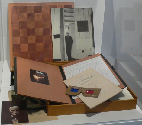 Chess Case（Ronny Van de velde） by Marcel Duchamp. Imagen Sansón Carrasco.