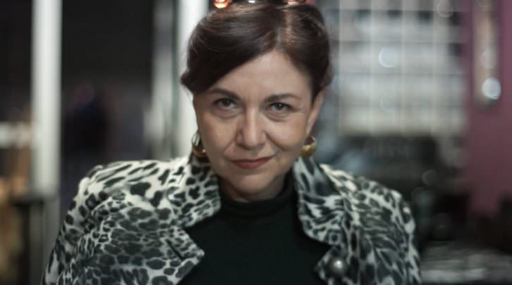 Amparo Ferrer Báguena en 'La más fuerte', de Bramant Teatre. Imagen del video de Escaparate Visual.