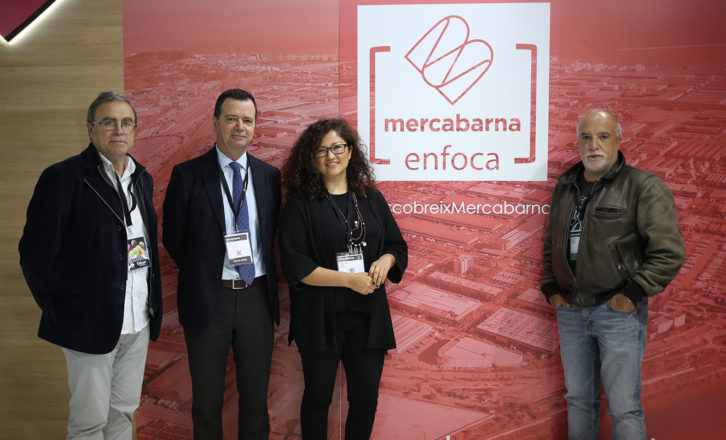 Un instante de la rueda de presna de Mercabarna Enfoca, con Chema Conesa, Josep Tejedo, Tania Castro y David Airob. Fotografía cortesía de los organizadores.
