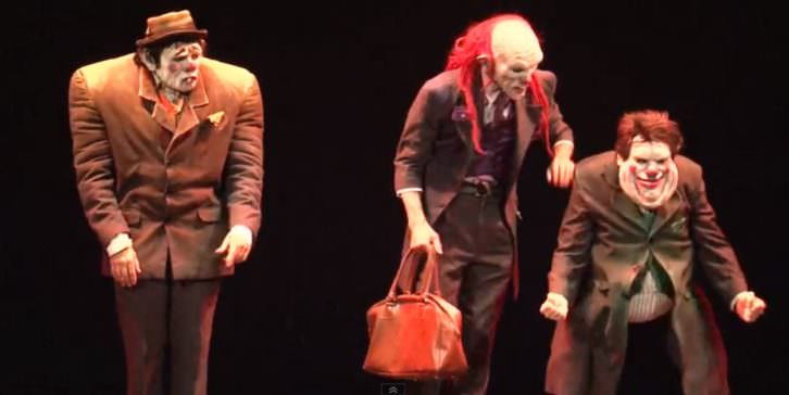 Escena de 'The Gagfather', de Yllana, en Espai Rambleta. 