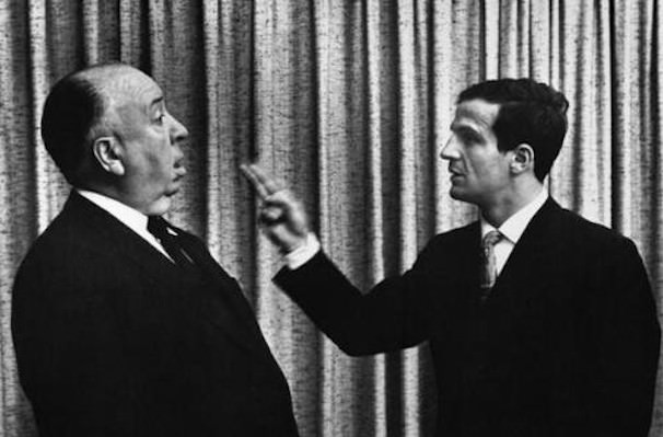 Alfred Hitchcock y François Truffatu. Imagen cortesía de la Filmoteca de Valencia.