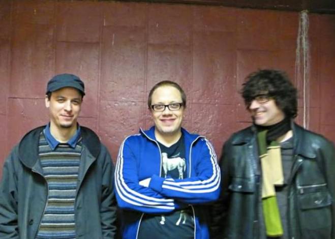 Kurt Rosenwinkel (izda) junto al trío de Bandit 65. Imagen cortesía de Jimmy Glass.