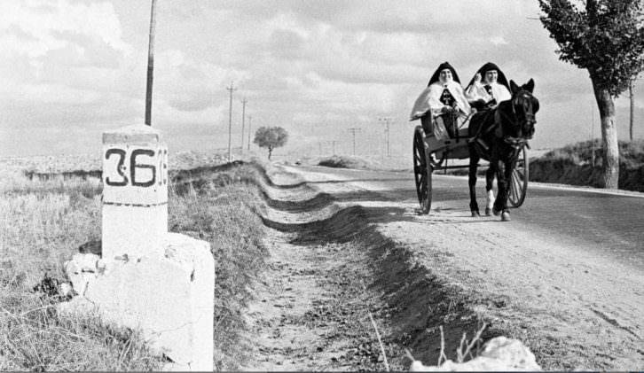 Monjas viajeras, de Carlos Saura, en 'Ni cautivos ni desarmados'. Centre Cultural La Nau.