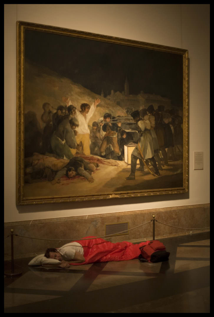 Dónde dormir I (Goya), de Eugenio Ampudia, en 'Ni cautivos ni desarmados'. Centre Cultural La Nau.
