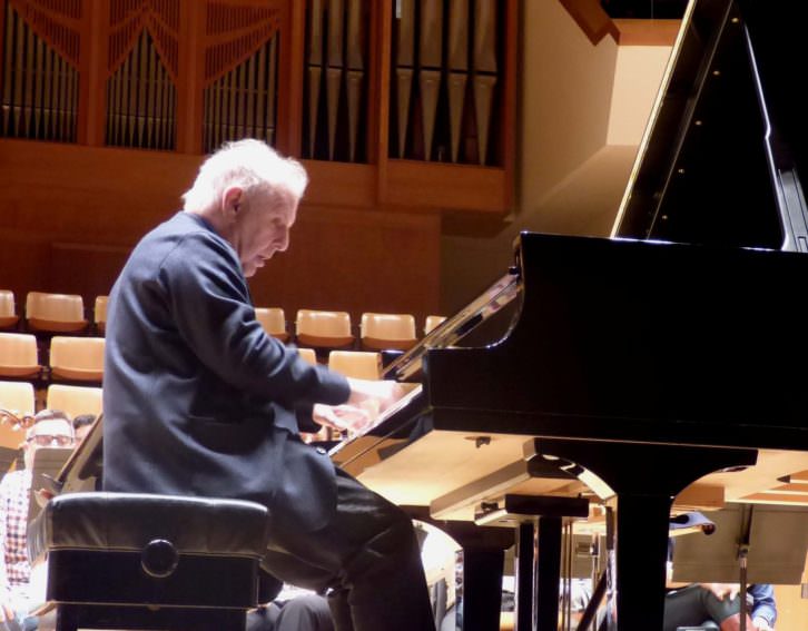 Daniel Barenboim al piano. Imagen cortesía del Palau de la Música.