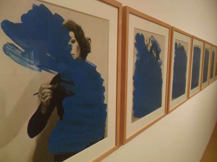 Imagen de la exposición 'Helena Almeida. Corpus' del IVAM.