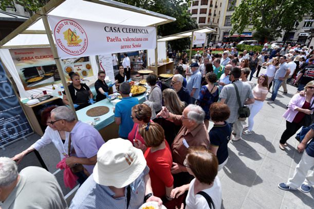 Tastarròs. Paza del Ayuntamiento de Valencia. Domingo, 21 de mayo de 2017. Foto de Rubén Salcedo.