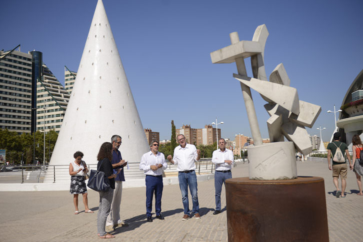 Ruud Kuijer durante la presentación de su exposición 'Intervalo'. Imagen cortesía del Museo de las Artes y las Ciencias.