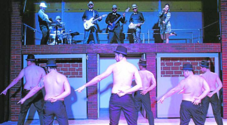 Al desnudo. El Full Monty más divertido. Imagen cortesía del Teatro Talía. 