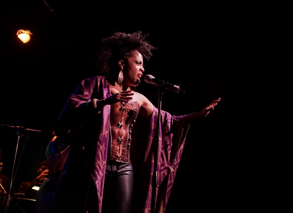 Rhonda Roo Rhonda Ross en exclusiva para Valencia - | MAKMA