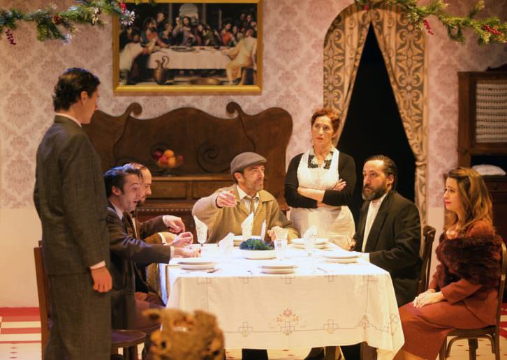 Nadal en casa els Cupiello. Foto de Santiago Carreguí por cortesía de Teatre Micalet.