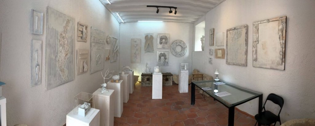 Imagen general de la exposición 'El camino interior', de Bancho. Fotografía cortesía del Museo del Ruso de Alarcón.