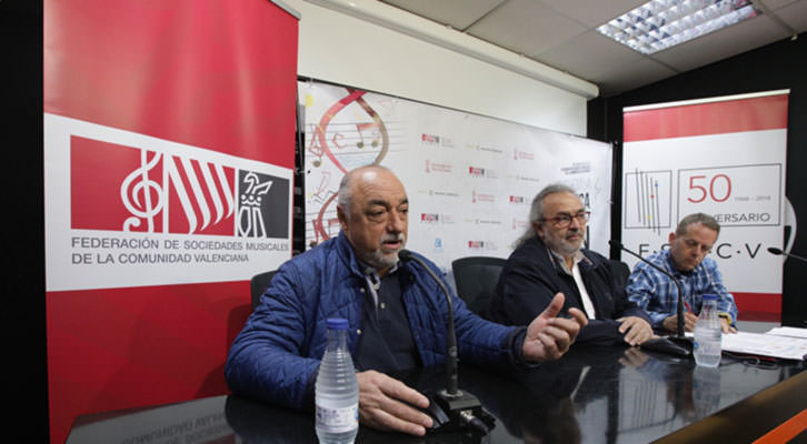 De izda a dcha, Escamilla, Pedro Rodríguez y Manuel Muñoz. Imagen cortesía de la FSMCV.