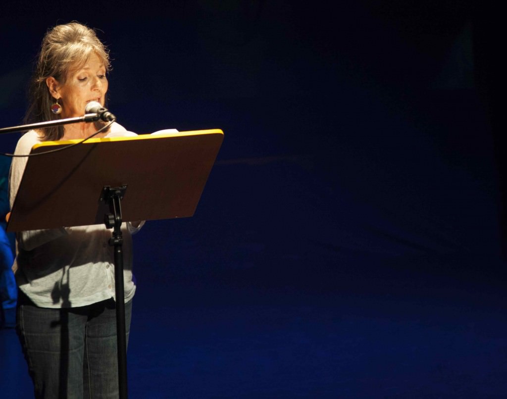 Isabel Requena durante la presentación de su libro. Imagen cortesía de Fundación Aisge.