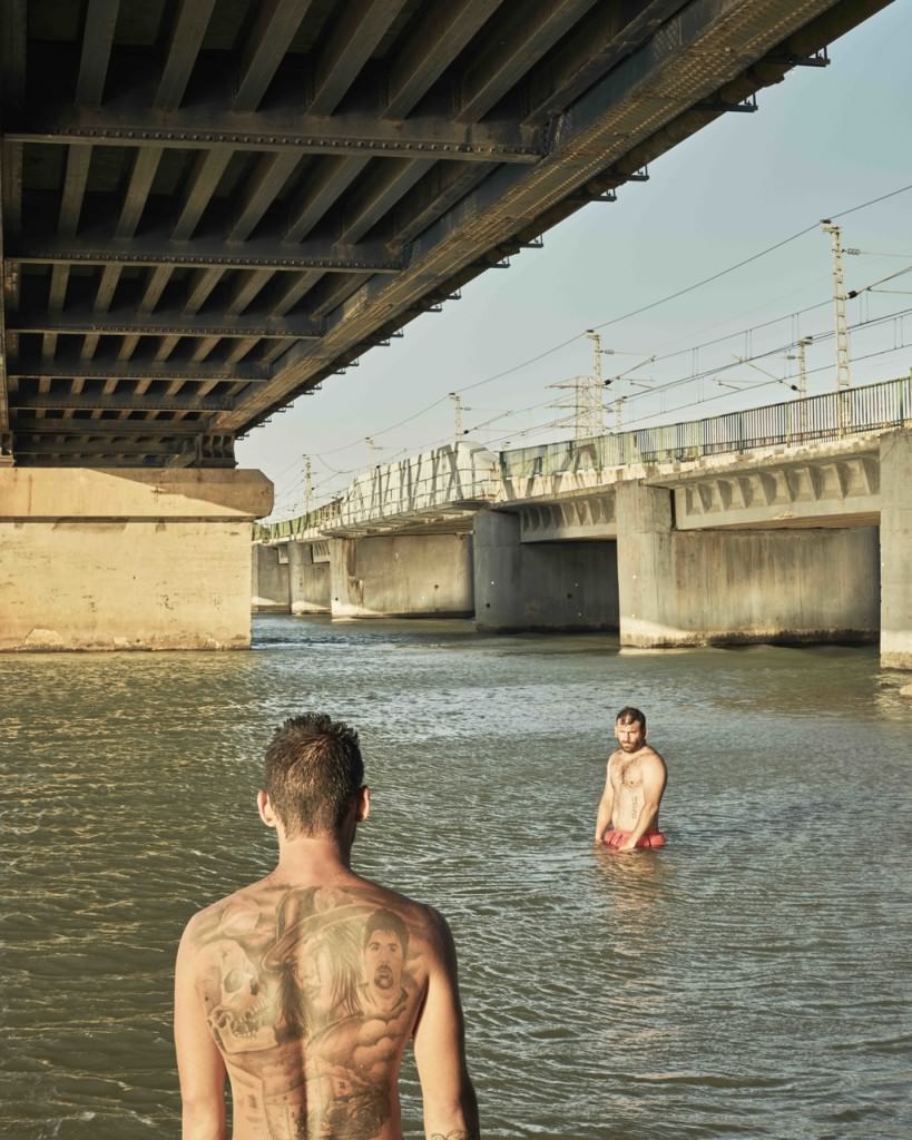 Un instante de la película 'Entre dos aguas', de Isaki Lacuesta. Fotografía cortesía de La Termita Films.